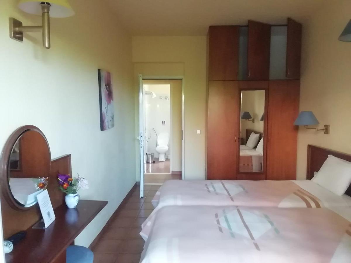 Poseidon Apartments อากิออส กอร์ดิออส ภายนอก รูปภาพ