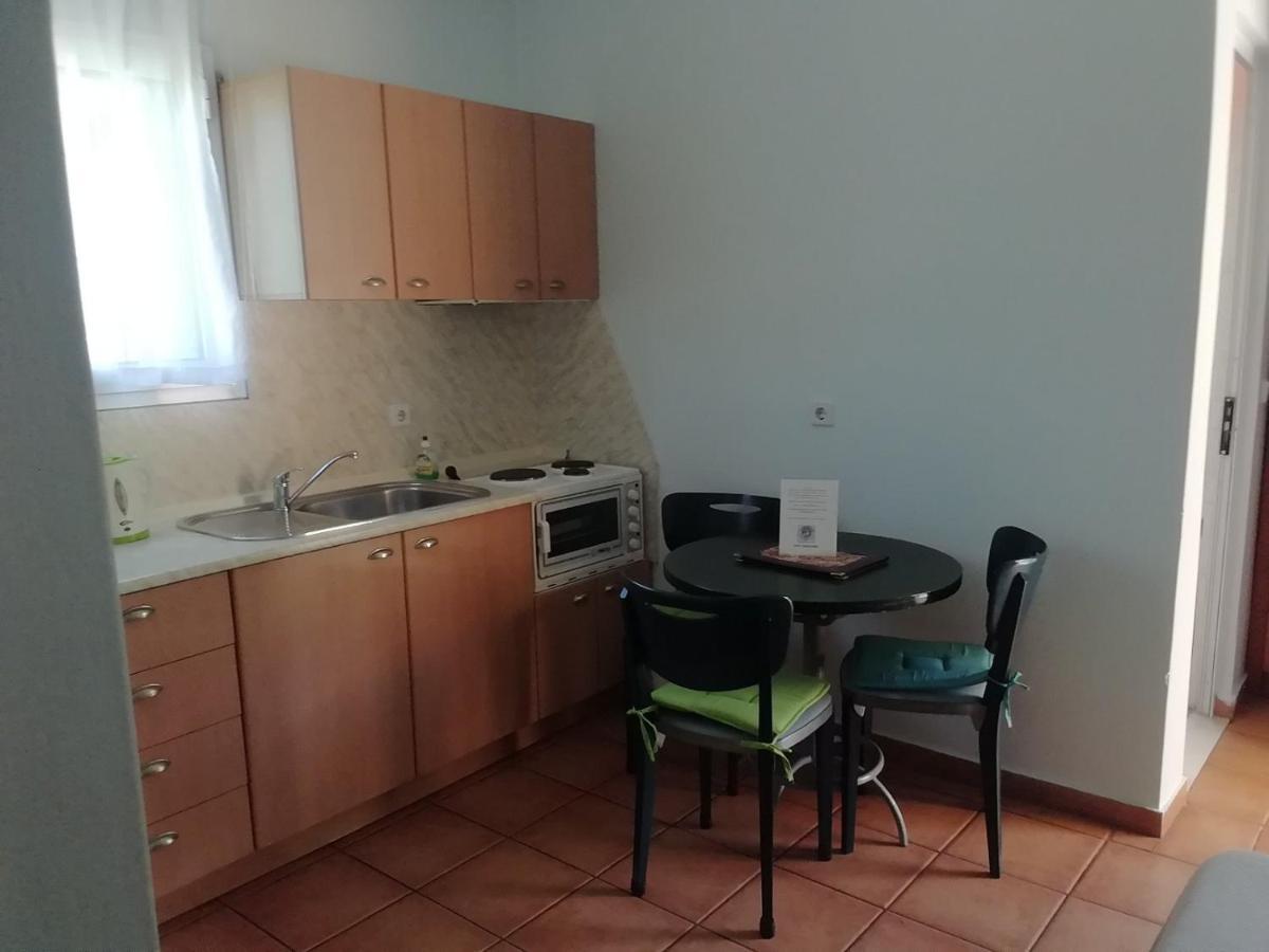 Poseidon Apartments อากิออส กอร์ดิออส ภายนอก รูปภาพ